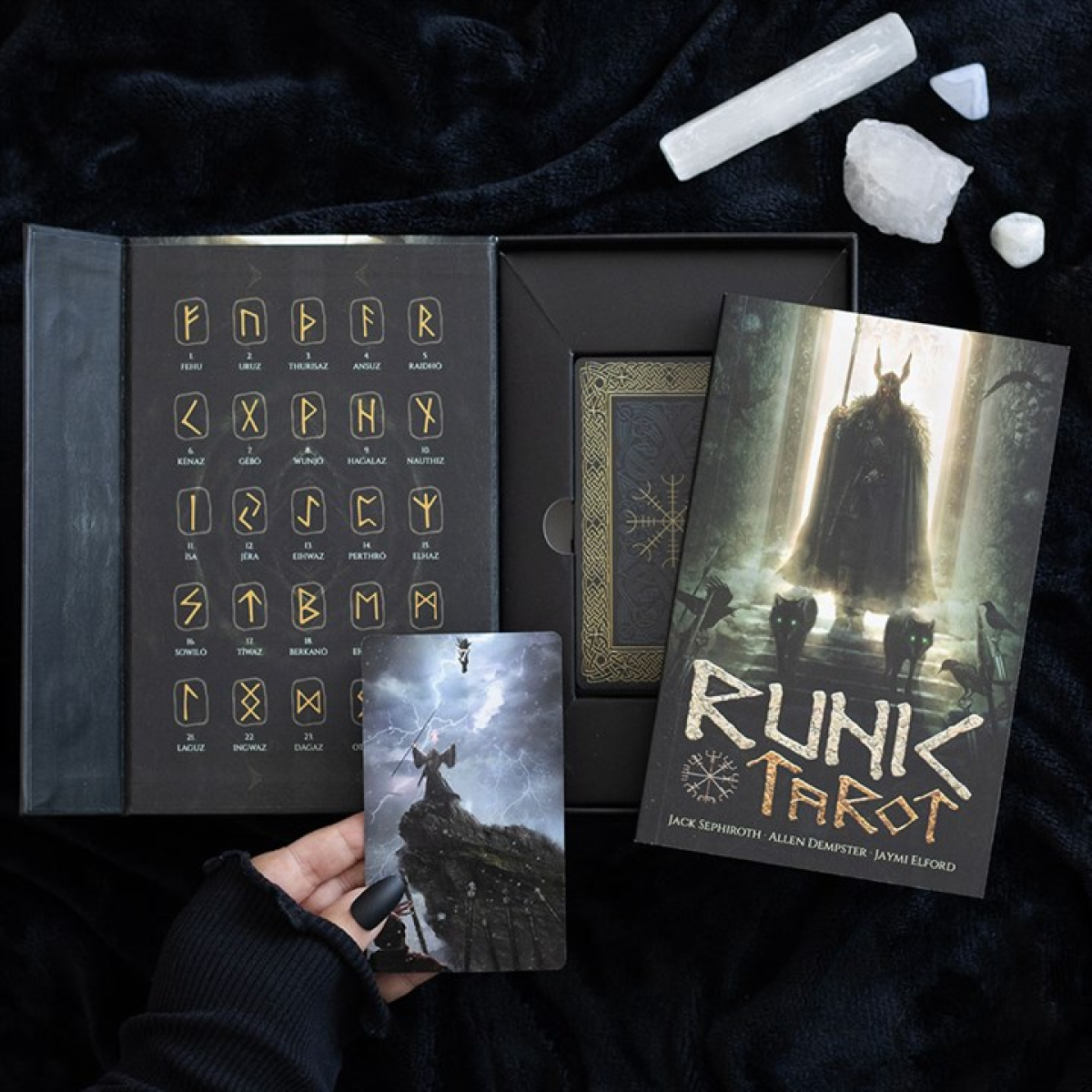 Runic Tarot Kit